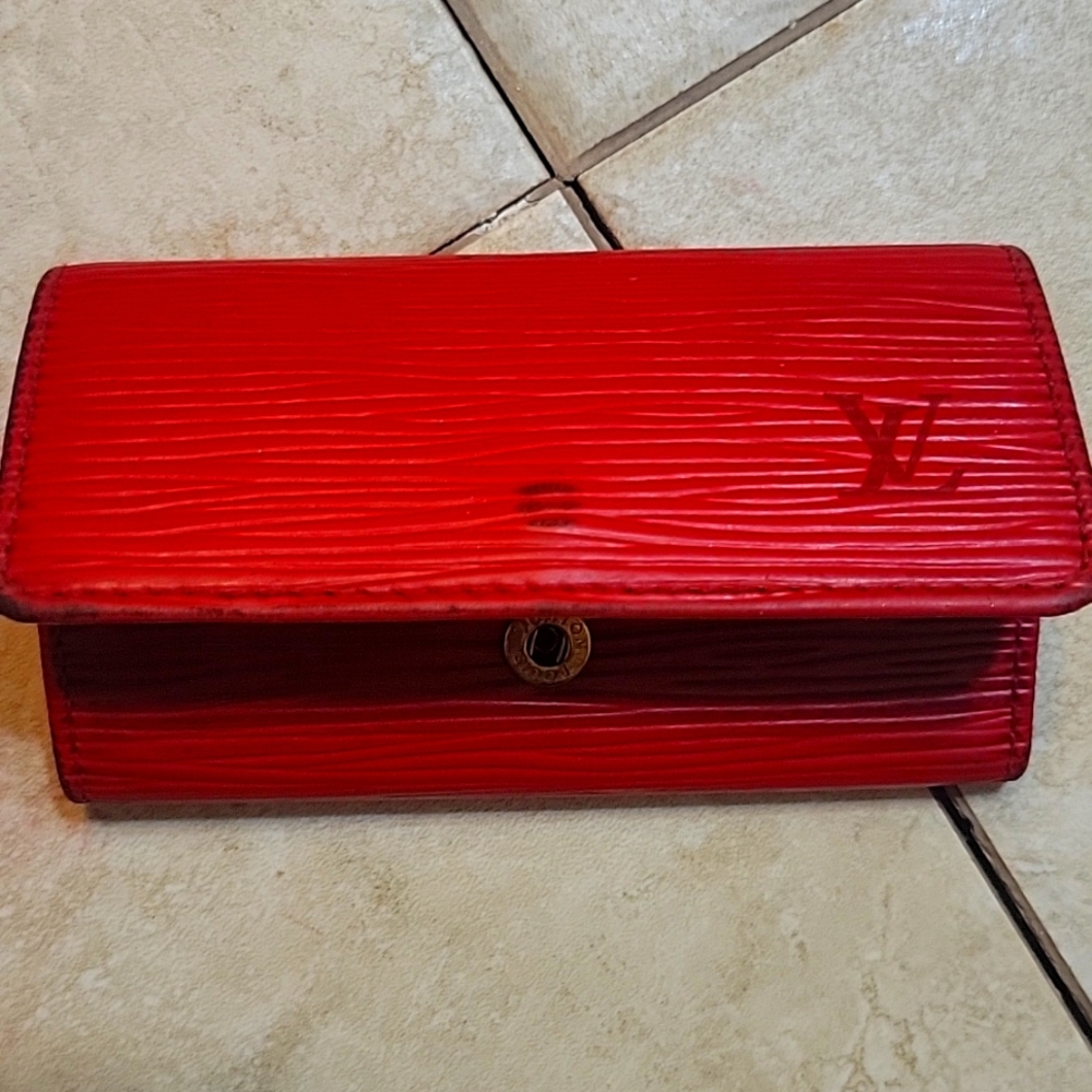Lv key holder